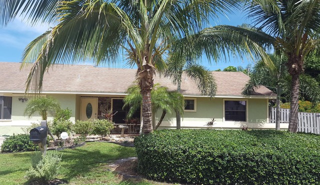 Family and Pet Friendly Tropical Paradise