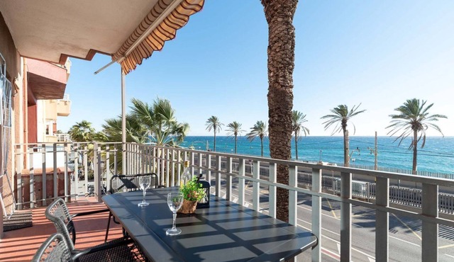 Family Apartment Vistamar Beach