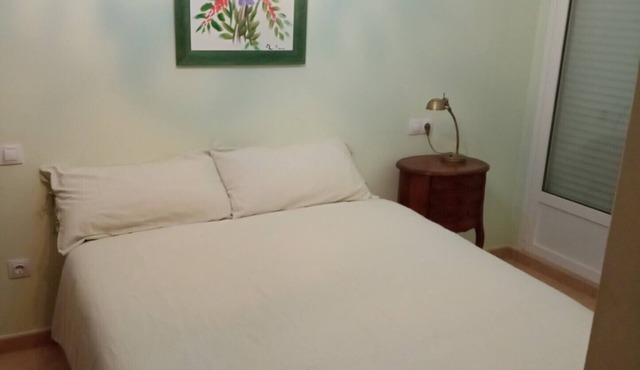 Family apartment in the city center, enjoy activities and natural surroundings.