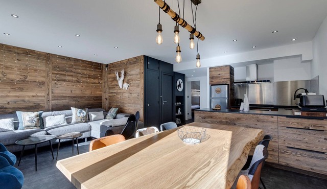 Family apartment in Tignes with lake view