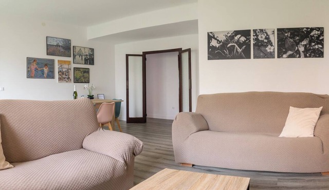 Family apartment near the beach with parking space.