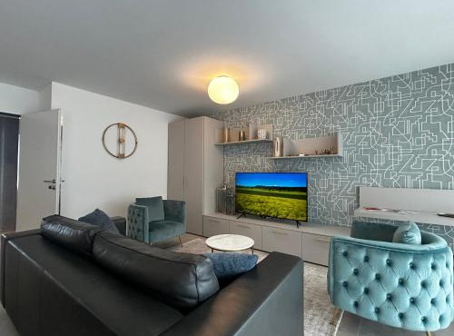 Family apartment, near the beach whit private park