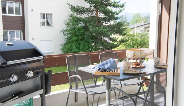 Family basecamp for biking and skiing