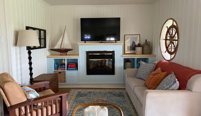 Family Beach Getaway — Steps from Parlee Beach!