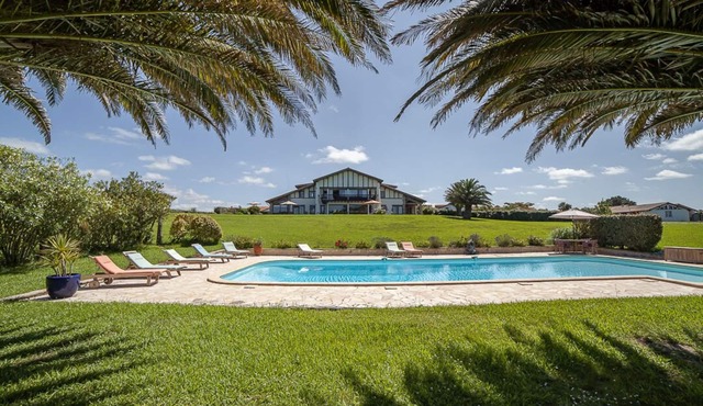 Family beach house for your holidays