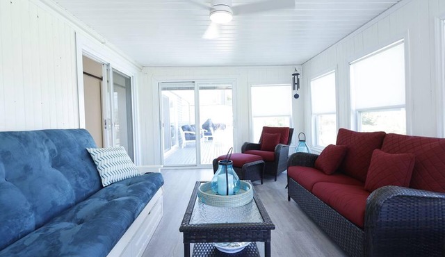 Family Beach House in the Bluffs