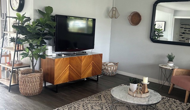 Family Beach home just 10 minutes to LEGOLAND® California- 3 minutes to BEACH