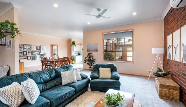 Family Beach House Near Barwon River & Beaches