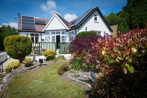 Family Beach House 200m to Sea 5 min to Tenby Town Centre