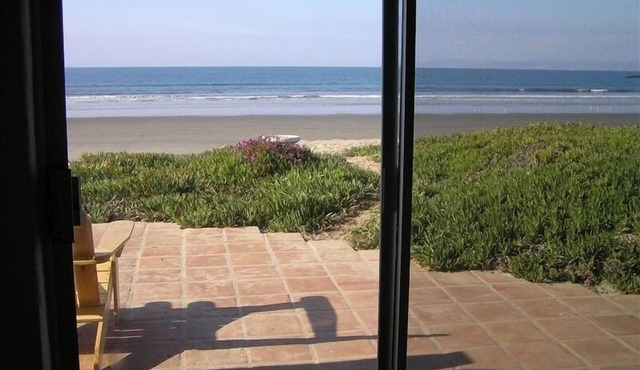 Family Beach House w Guest House (sleeps 3 couples & 4 small kids) on the Beach