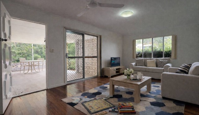 Family, Budget & Pet friendly home close to Aldi