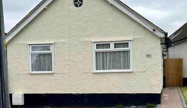 Family bungalow, 5 minutes drive to seafront