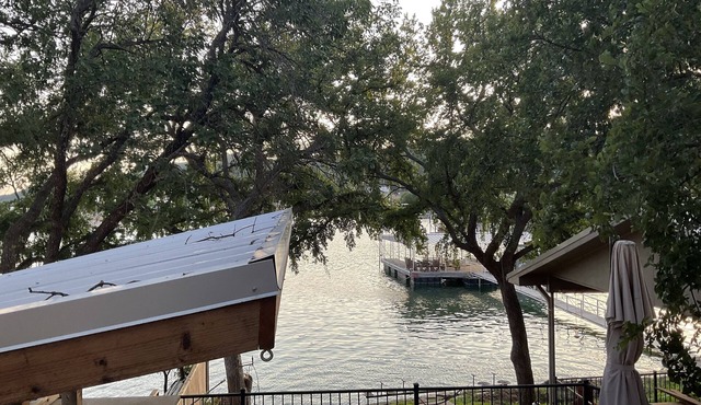 Family Bunkhouse 🚤 Option To Use Next Door Covered Boat Dock If Available 🚤