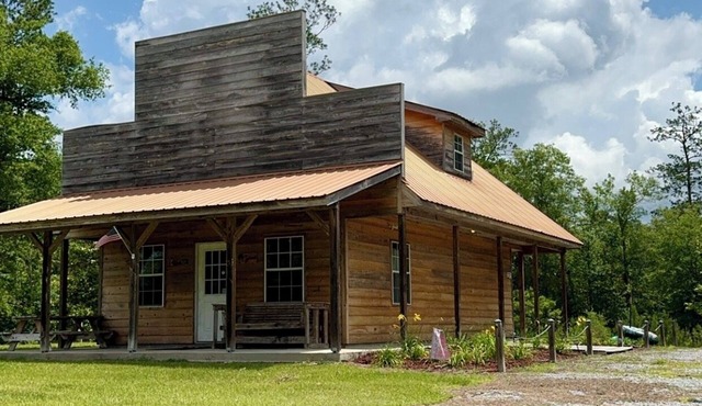 Family Cabin at the creek! 2 beautiful sandbars