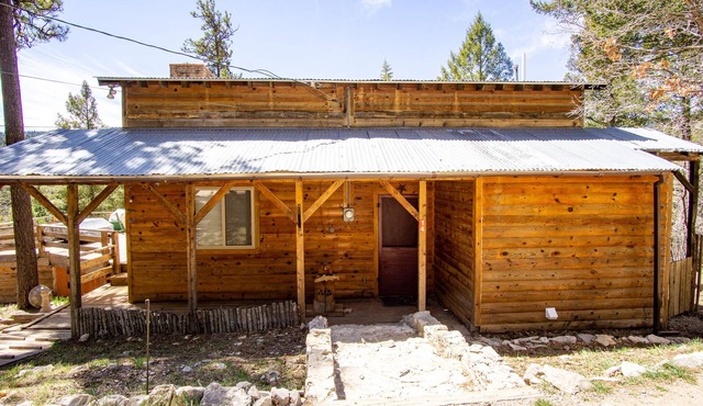 Family Cabin Hiking, Biking, Skiing and Hunting!