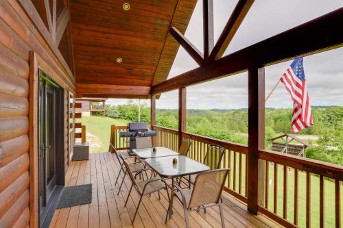 Family Cabin w/Deck By Mark Twain Nat’l Forest!