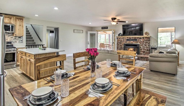 Family Cabin w/Game Room! 32 Mi to Sunrise Resort