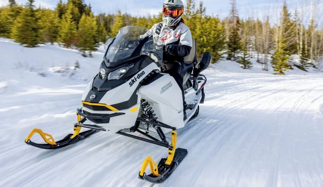 Family Cabin- Wi-Fi - Snowmobile