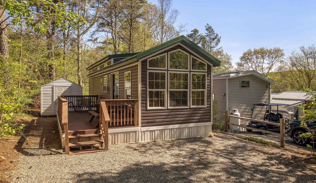 Family Cabin with Beach & Lake Access!
