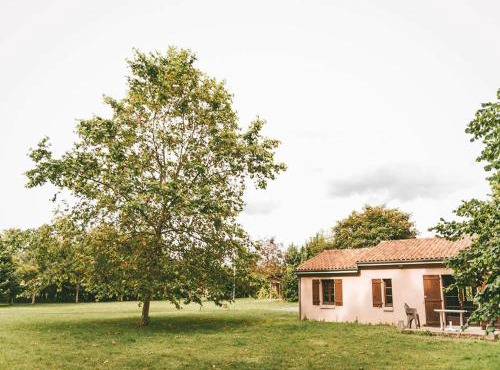 Family Chalet by Moncontour Lake