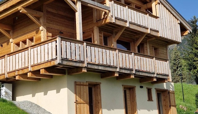 Family chalet in Cordon (Haute Savoie), near Megève and Combloux, sleeps 10