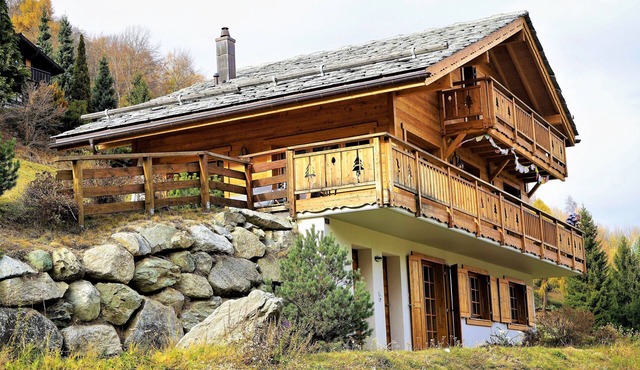 FAMILY CHALET, NEW, QUIET, VIEW, BETWEEN NENDAZ AND SIVIEZ, HEART OF 4 VALLEYS