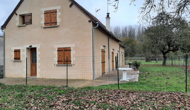 FAMILY COTTAGE IN THE COUNTRY