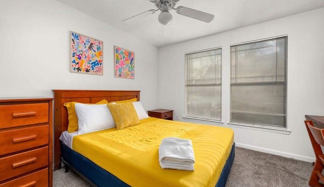 Family condo w/pool & gym