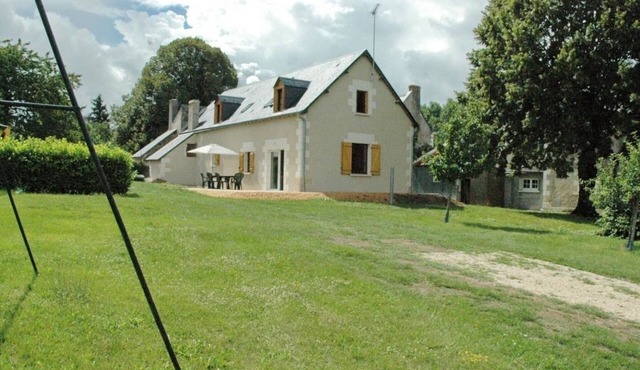 Family cottage in Chemillé-sur-Indrois, sleeps 7, comfort and garden
