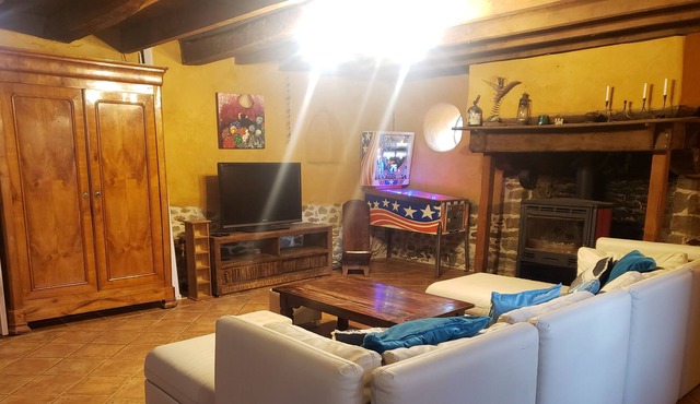 Family Cottage in Brittany near Rennes / Saint Malo - spa and heated pools