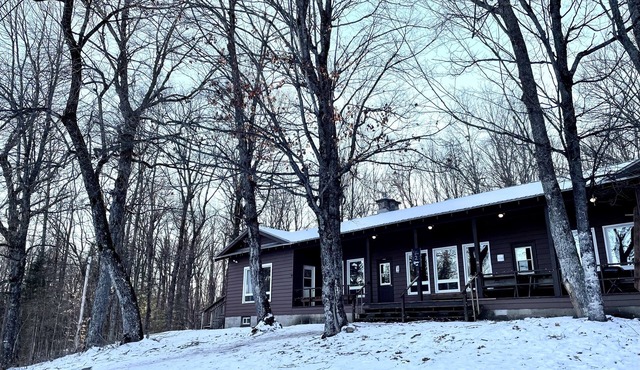Family cottage near lake