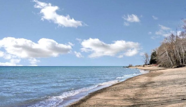 Family Cottage Nestled Along the Eastern Thumb of Lake Huron