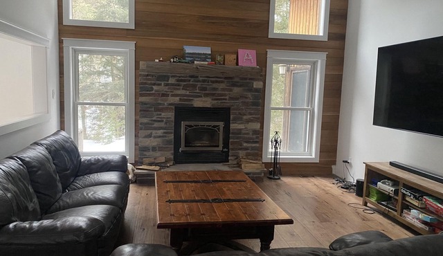 Family cottage on beautiful Rankin Lake in Seguin, ON, 2 hrs from Toronto