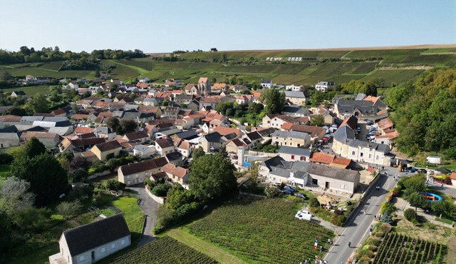 Family cottage with spa. Peace and nature in Pévy