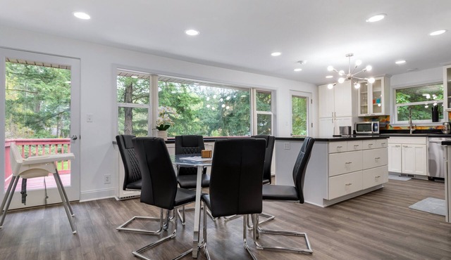 Family & Dog-Friendly ✦ MIL Suite ✦ Gigabit WiFi