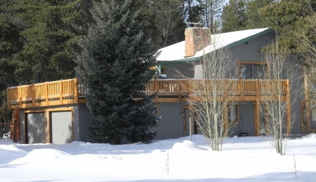 Family & Dog-Friendly Retreat w/All Amenities and No Extra Fees. Guests Love It!
