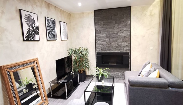 Family duplex near Disney