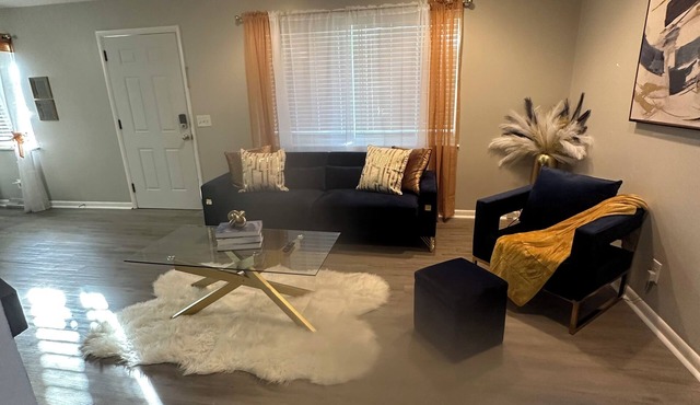 Family entertainment home centrally located close to downtown and Kings island