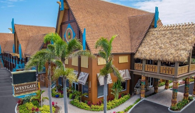 Family Escape: Spacious 2BR Signature Suite in Cocoa Beach
