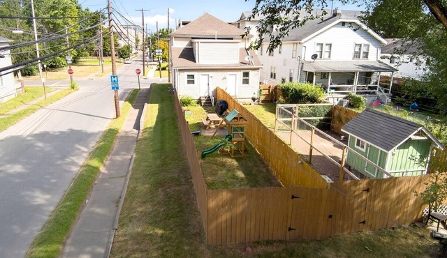 Family Escape w/Grill, Playground & Picnic Table