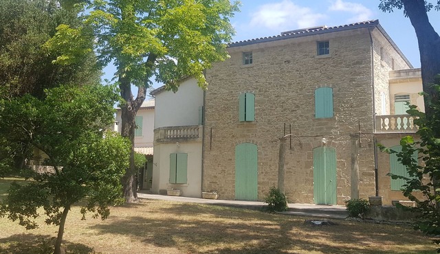 Family estate between vineyards and forest