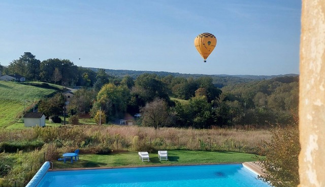 Family Farmhouse with Pool Sleeps 8 near Sarlat