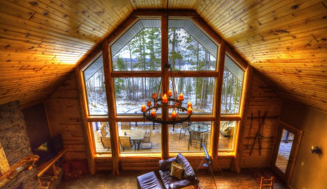 Family Focused Home. Minutes from Golf, Skiing and the Great Outdoors.