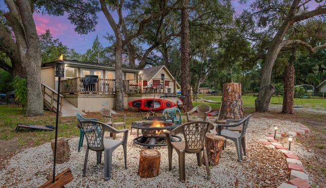 Family Forest Retreat, Paradise at Point Pleasant!