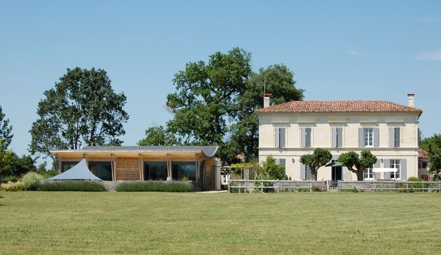 Family Estate, Indoor pool, 20 minutes to the beach
