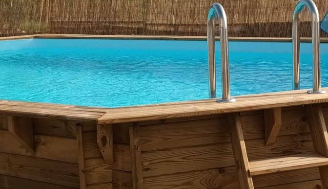 Family house with swimming pool at the gates of the Cevennes