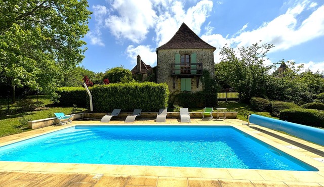Family house & renovated barn with private pool in the heart of the Périgord Noir