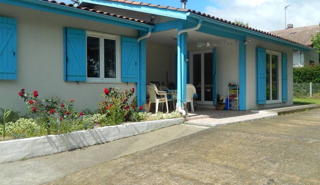 Family home with above-ground pool