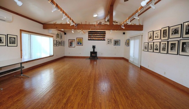 Family-friendly 10-bedroom B&B near Wintergreen golf & ski. Great for groups!