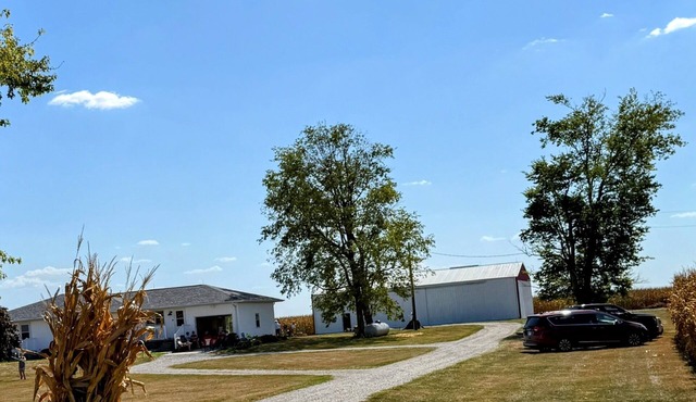 Family friendly, 1960's farmhouse on grain farm with AC in rural setting.